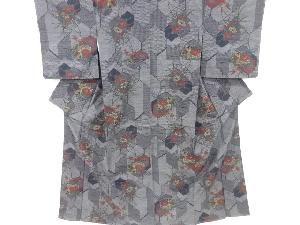 リサイクル　未使用品　亀甲に牡丹模様織り出し十日町紬着物